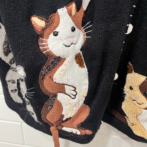 The Quacker Factory Woman's 1XL Button Down Cardigan Sweater CATS Black Cream - Picture 5 of 11